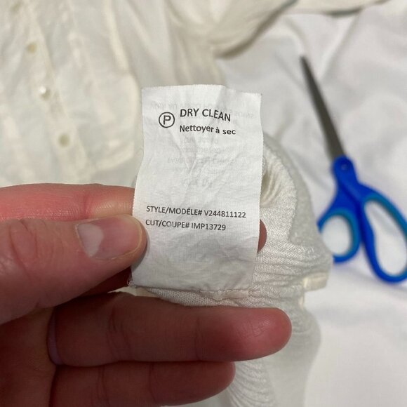 Vince Yoke Front Black Trapunto Tunic Top in White- Medium - Picture 8 of 9